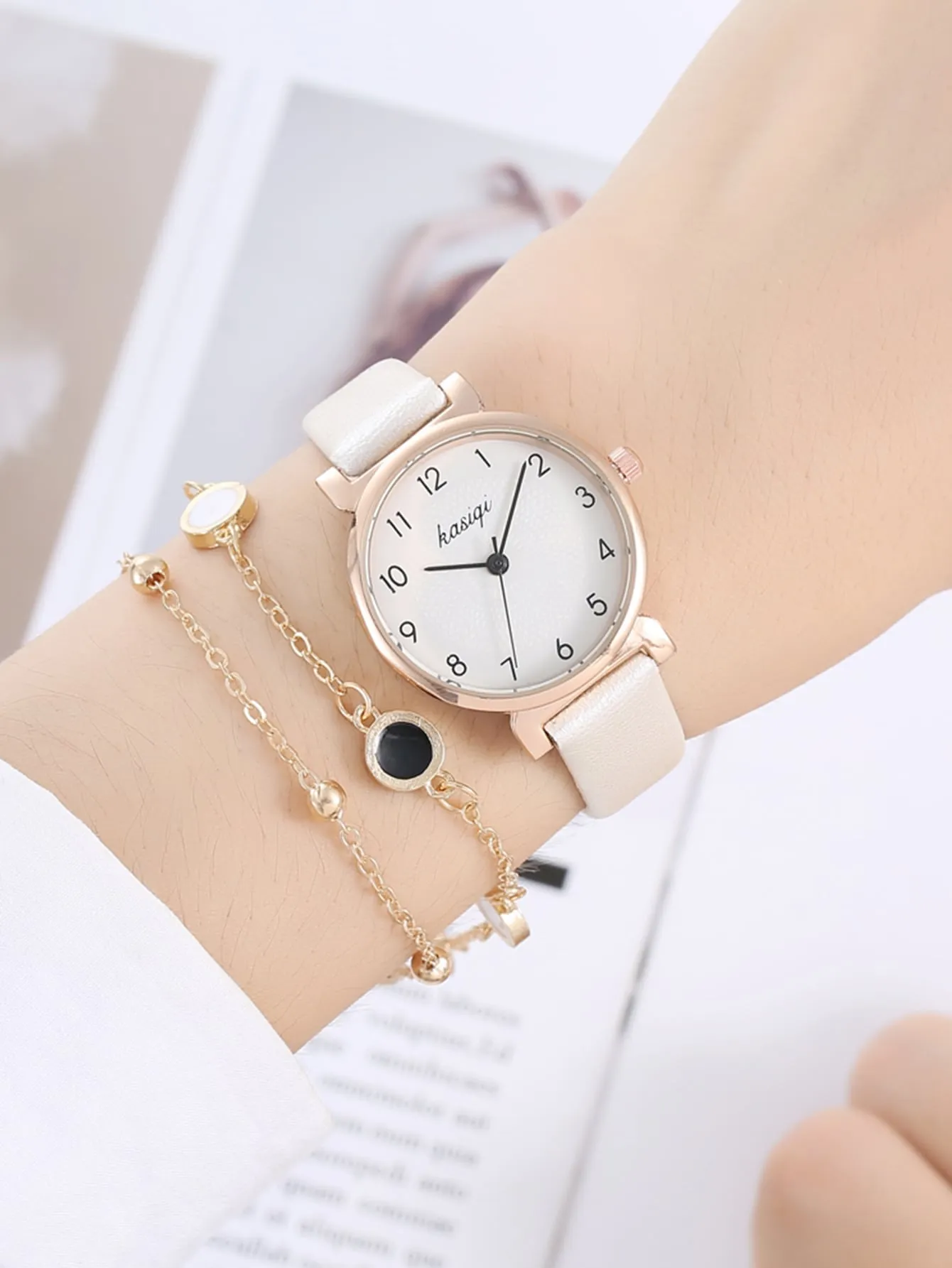 1pc Kids Round Pointer Quartz Watch & 1pc Bracelet