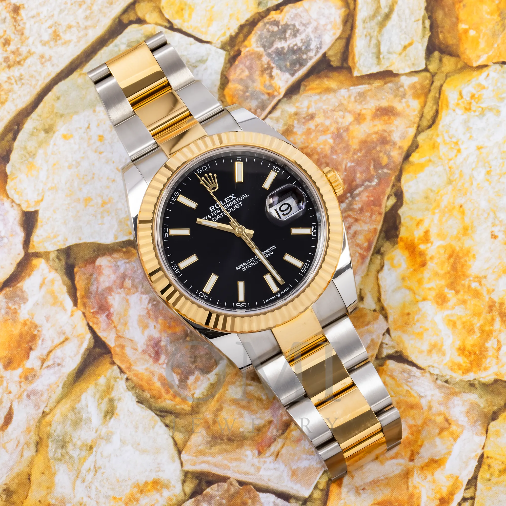 ROLEX DATEJUST 126333 41MM BLACK DIAL WITH TWO TONE OYSTER BRACELET.