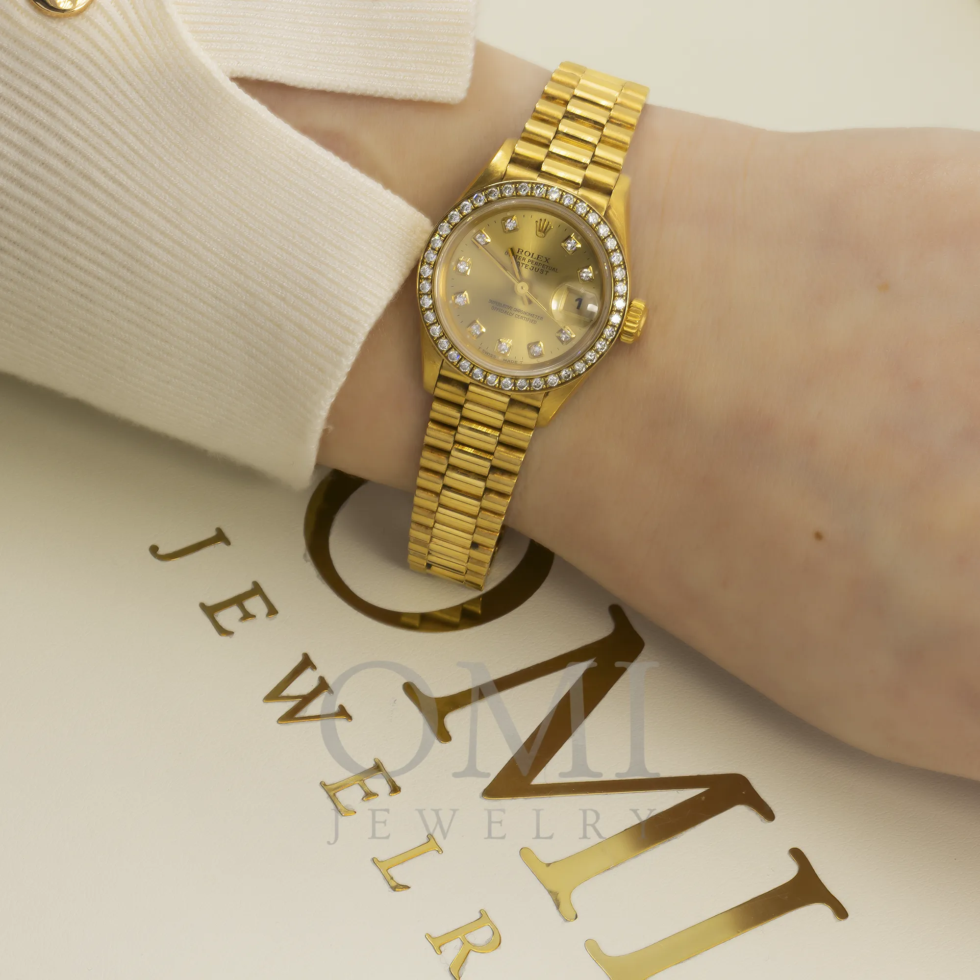 ROLEX LADY-DATEJUST DIAMOND WATCH, 69178 26MM, SILVER DIAMOND DIAL WITH PRESIDENT YELLOW GOLD SEMI DIAMOND JUBILEE BRACELET.