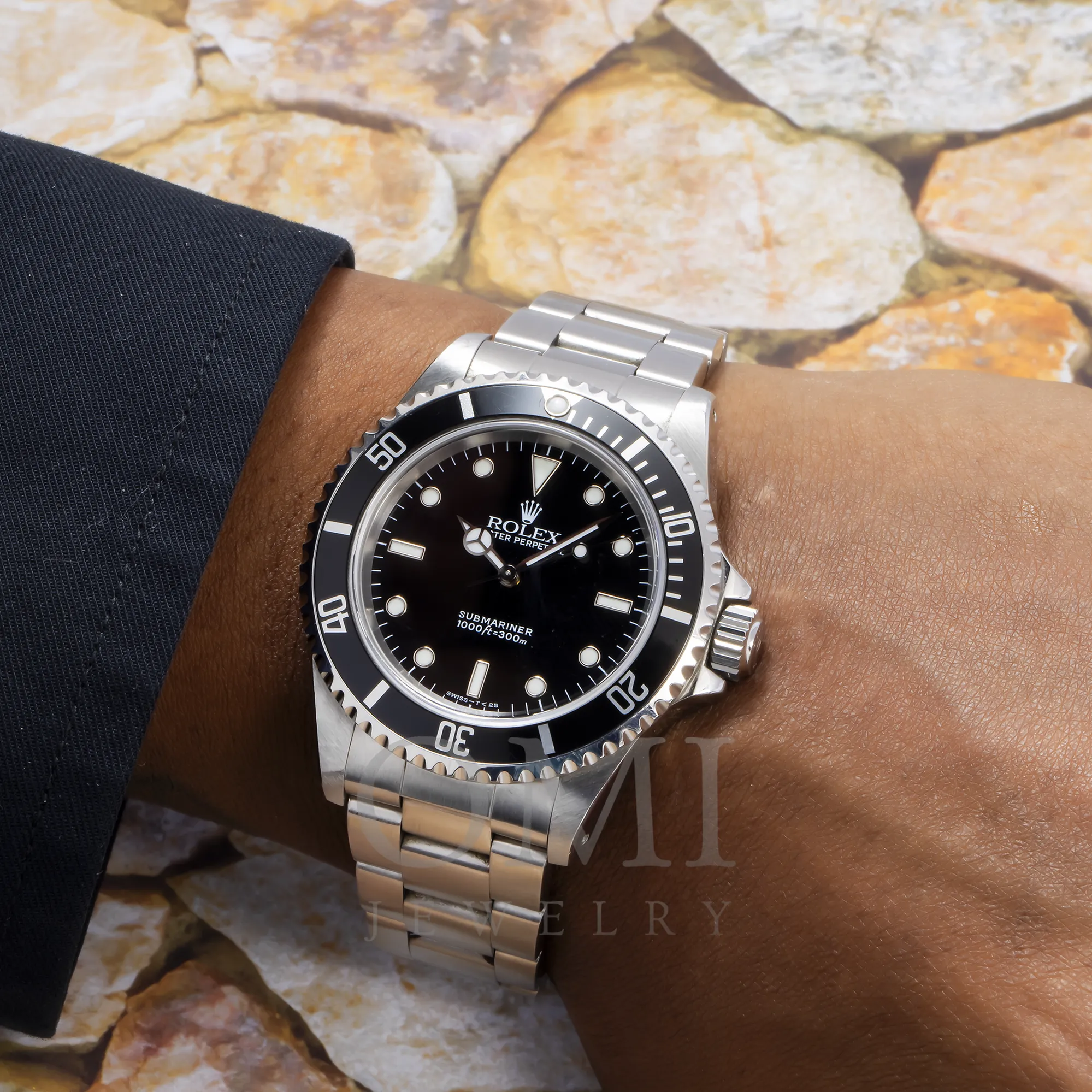 Rolex Submariner No Date Stainless Steel Black Dial & Aluminum Bezel Oyster Bracelet 14060.