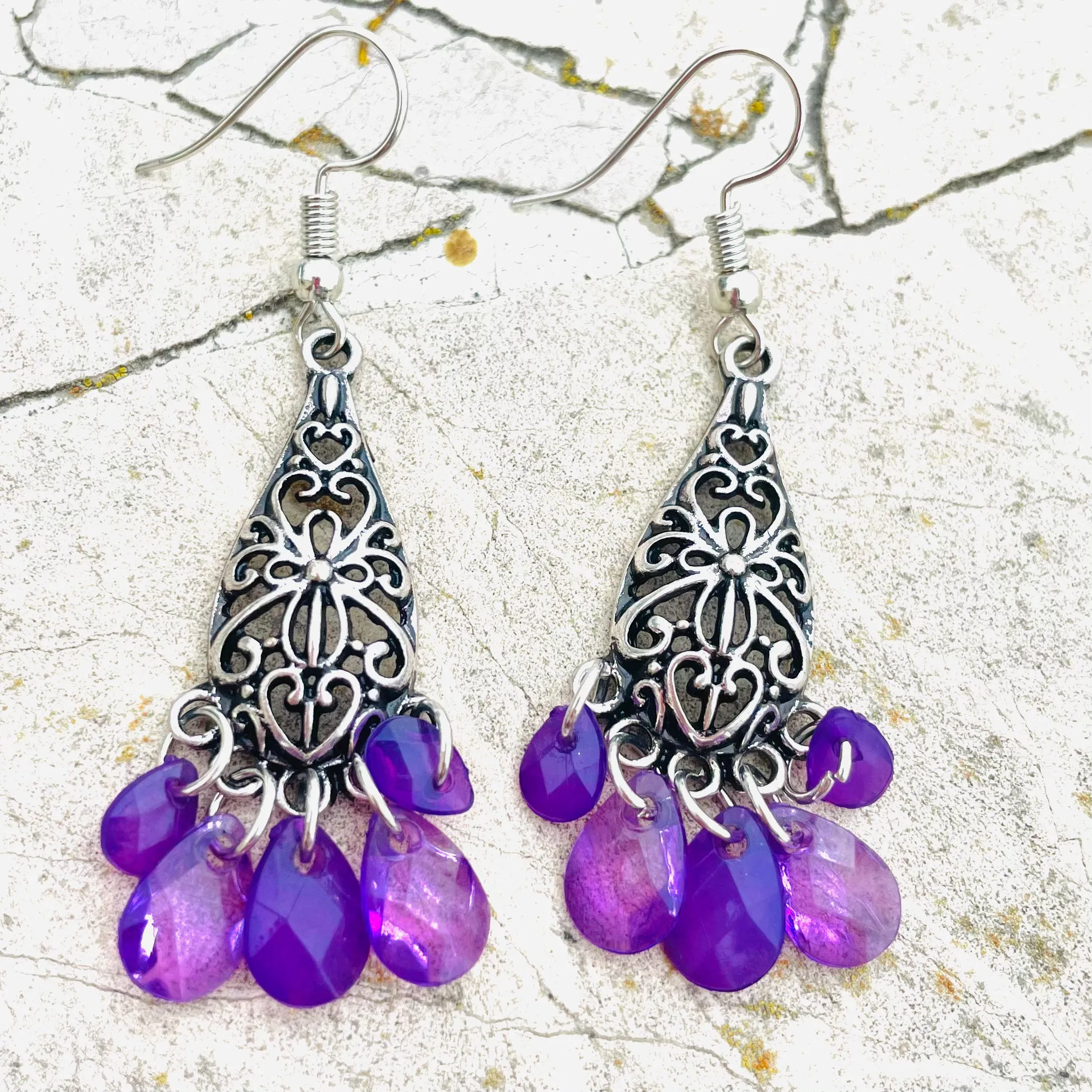 *Silver Tone Purple Beaded Floral Dangle Drop Pierced Fashion Earrings