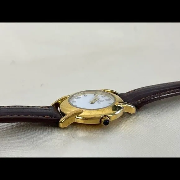 Vintage Fendi brown strap small gold face watch